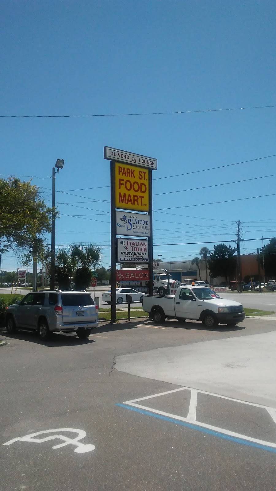 Park Street Food Mart | restaurant | 8239 46th Ave N, St. Petersburg, FL 33709, USA | 7278272066 OR +1 727-827-2066