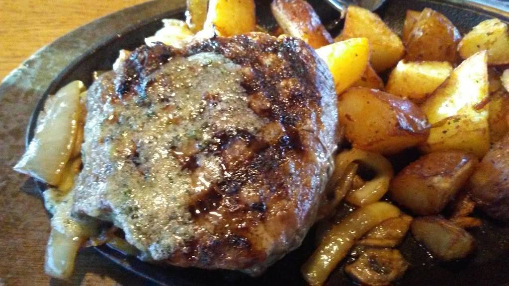 Applebees Grill + Bar | restaurant | 1507 36th St, Peru, IL 61354, USA | 8152201500 OR +1 815-220-1500