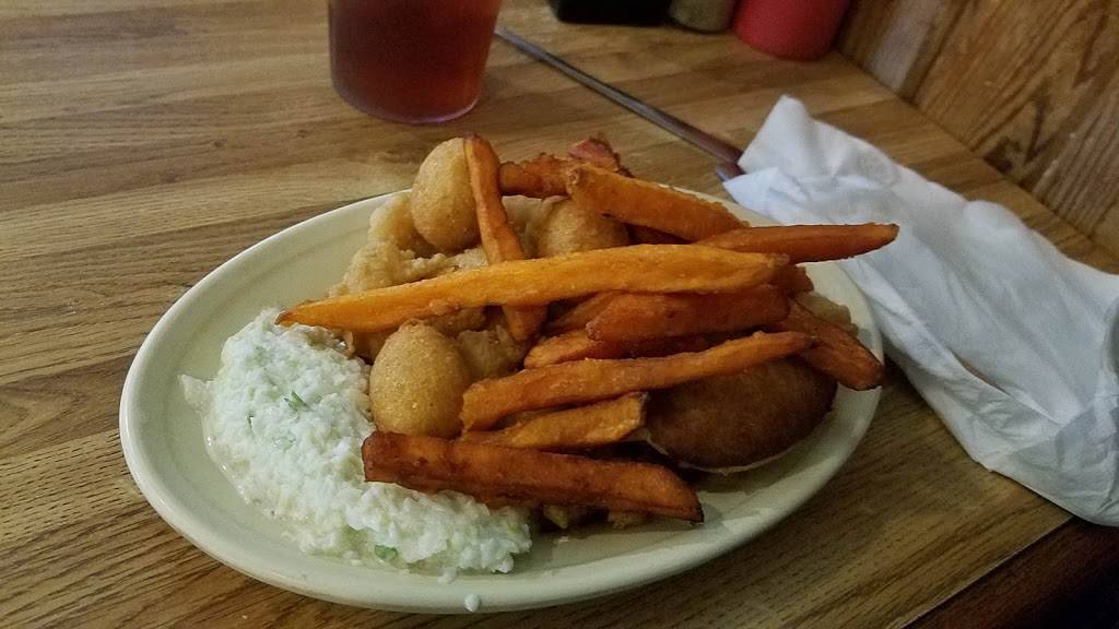 Dales Seafood | restaurant | 107 S JK Powell Blvd, Whiteville, NC 28472, USA | 9106425770 OR +1 910-642-5770