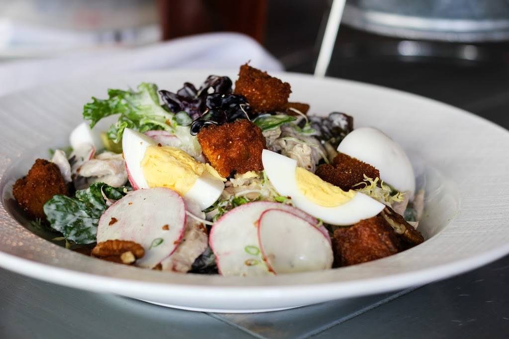 The Walrus Oyster & Ale House | restaurant | 10300 Little Patuxent Pkwy Suite 3030, Columbia, MD 21044, USA | 4107305738 OR +1 410-730-5738