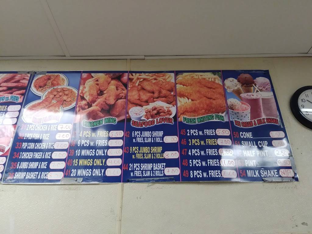 Crown Fried Chicken | restaurant | 323 W Marshall St, Norristown, PA 19401, USA | 6102773863 OR +1 610-277-3863