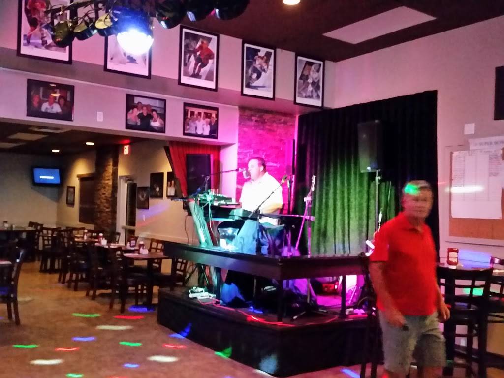 Frenchies Bar & Grill | restaurant | 3190 W Hallandale Beach Blvd, Hallandale Beach, FL 33009, USA | 9543748085 OR +1 954-374-8085