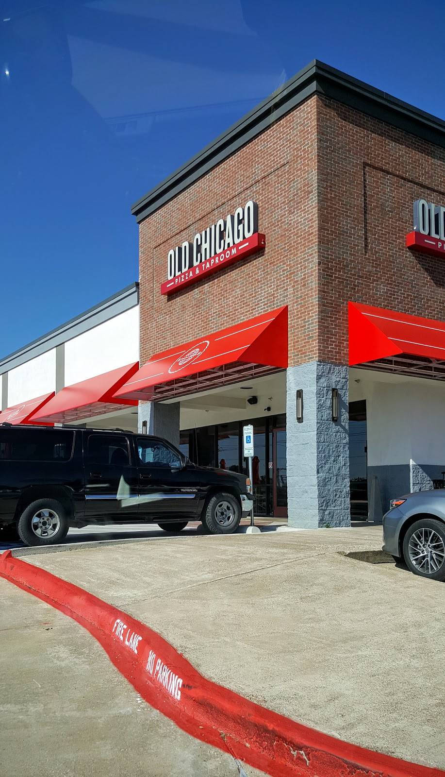 Old Chicago Pizza and Taproom | restaurant | 436 N Hwy 67, Cedar Hill, TX 75104, USA | 9722915706 OR +1 972-291-5706