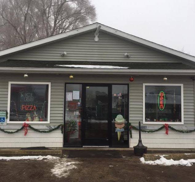 3Ds Pizza + Catering | restaurant | 8696 3rd St, Vestaburg, MI 48891, USA | 9892689699 OR +1 989-268-9699