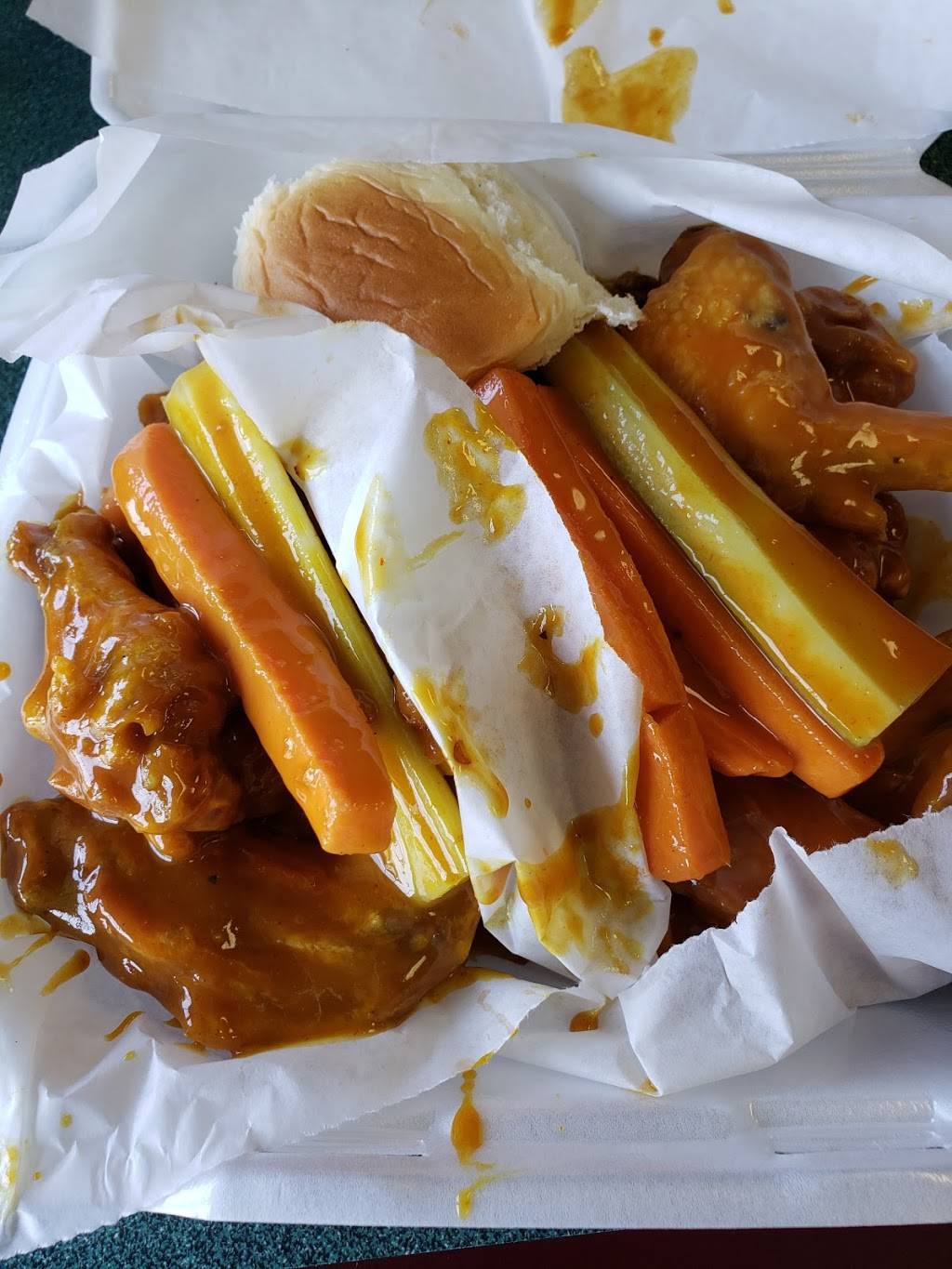 Chings Hot Wings | meal takeaway | 1264 Getwell Rd, Memphis, TN 38111, USA | 9017435545 OR +1 901-743-5545