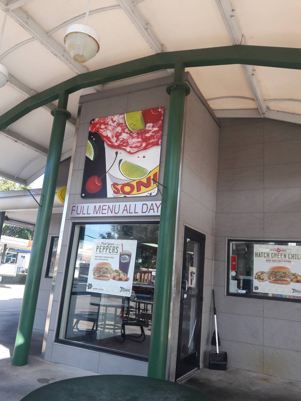Sonic Drive-In | restaurant | 9119 Garland Rd, Dallas, TX 75218, USA | 2143214333 OR +1 214-321-4333
