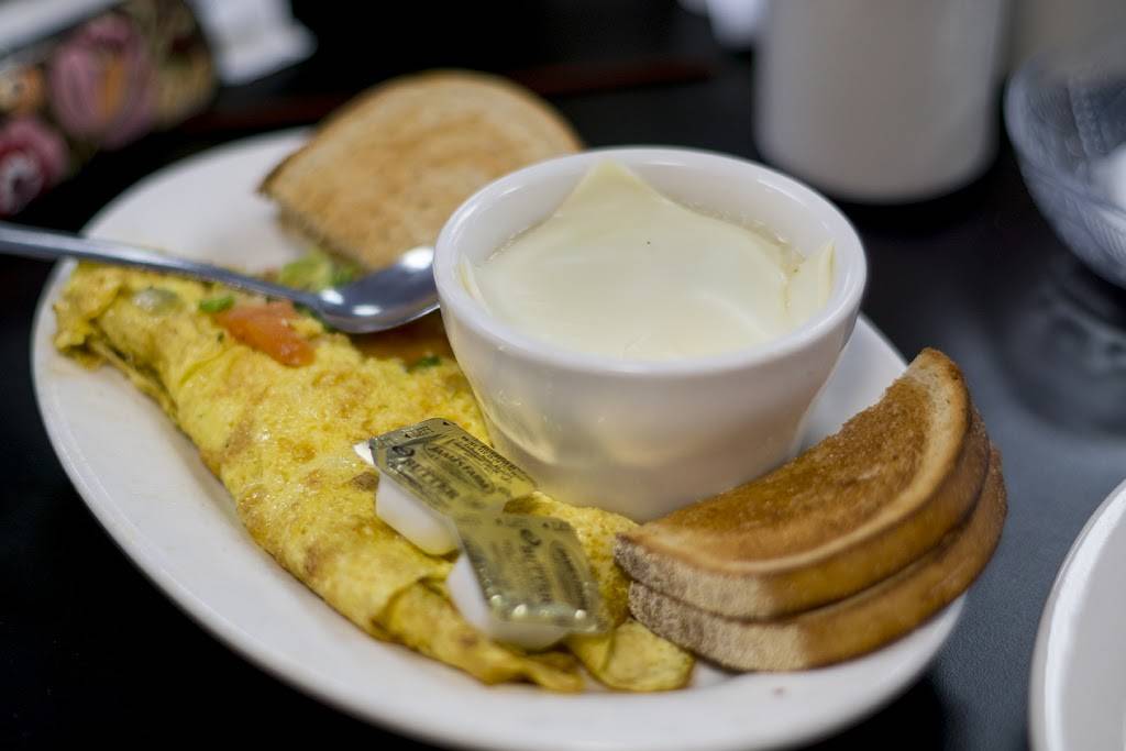 Annies Kitchen Family Restaurant and Catering | restaurant | 53 Quinnipiac Ave, North Haven, CT 06473, USA | 2035625555 OR +1 203-562-5555