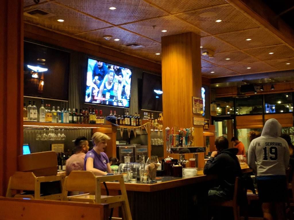 Islands Restaurant Sherman Oaks | restaurant | 14141 Ventura Blvd #2, Sherman Oaks, CA 91423, USA | 8189900102 OR +1 818-990-0102