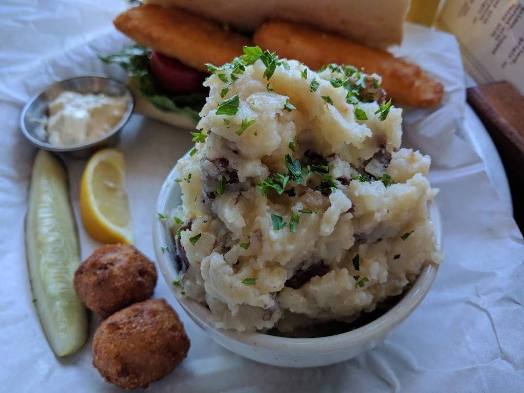 Tapped | restaurant | 7278 Manchester Rd, Maplewood, MO 63143, USA | 3148990011 OR +1 314-899-0011