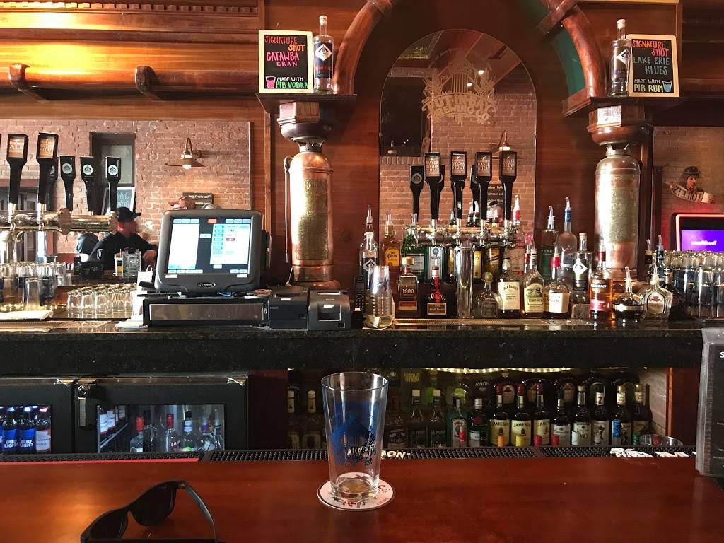 Put-in-Bay Brewery and Distillery | restaurant | 441 Catawba Ave, Put-In-Bay, OH 43456, USA | 4192854677 OR +1 419-285-4677