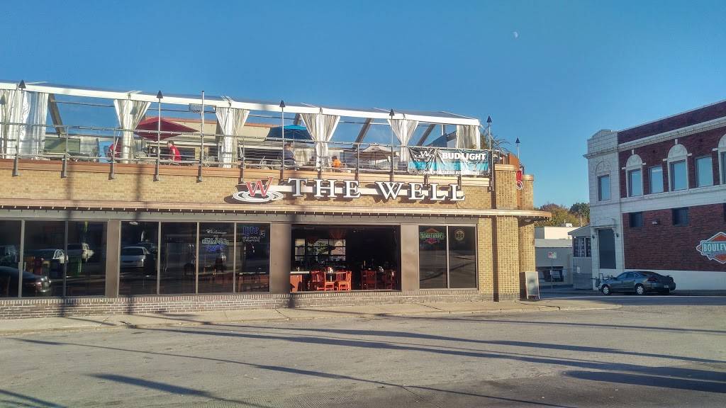 The Well Bar Grill and Rooftop | restaurant | 7421 Broadway, Kansas City, MO 64114, USA | 8163611700 OR +1 816-361-1700