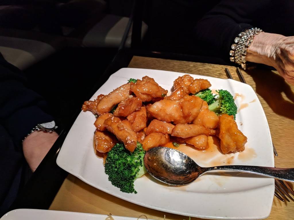 Hanami Restaurant | restaurant | 301 Center Ave, Westwood, NJ 07675, USA | 2016668508 OR +1 201-666-8508