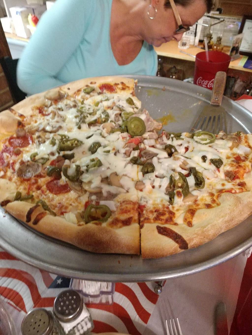 Pinos Pizza | restaurant | 23319 Jerusalem Rd, Courtland, VA 23837, USA | 7576530725 OR +1 757-653-0725