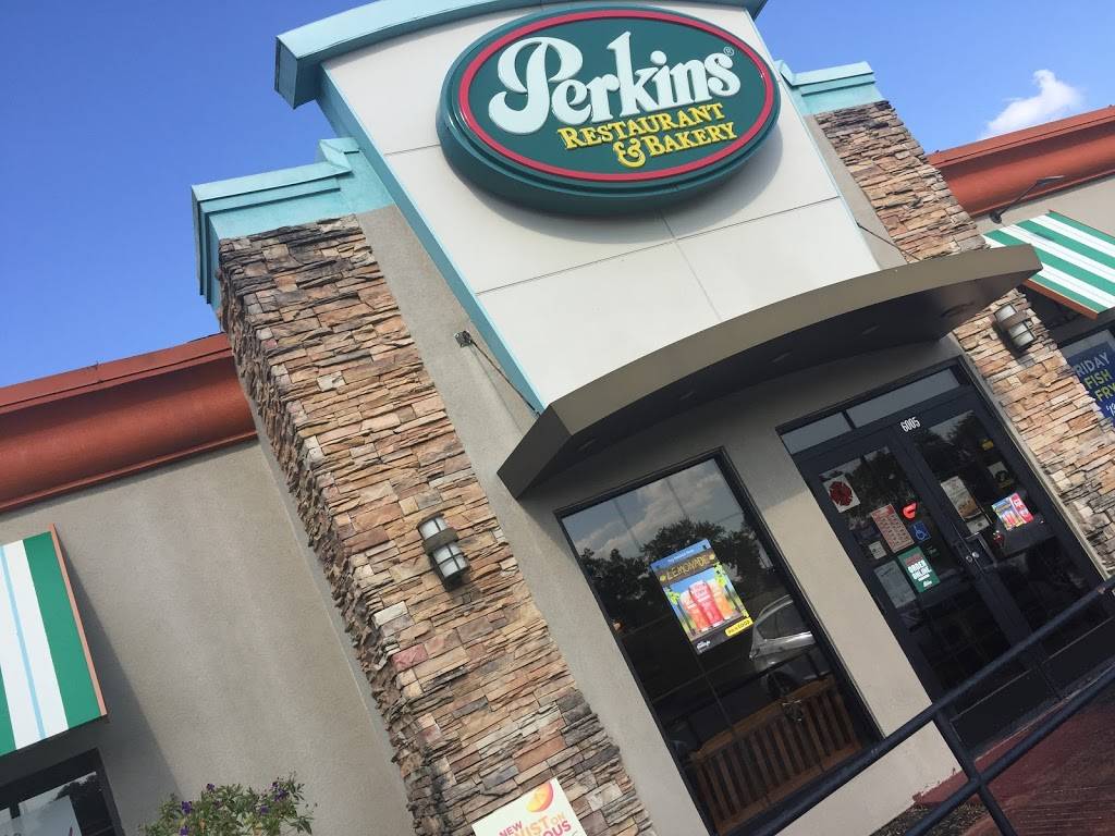 Perkins Restaurant & Bakery | restaurant | 6005 Cypress Gardens Blvd, Winter Haven, FL 33884, USA | 8638750620 OR +1 863-875-0620