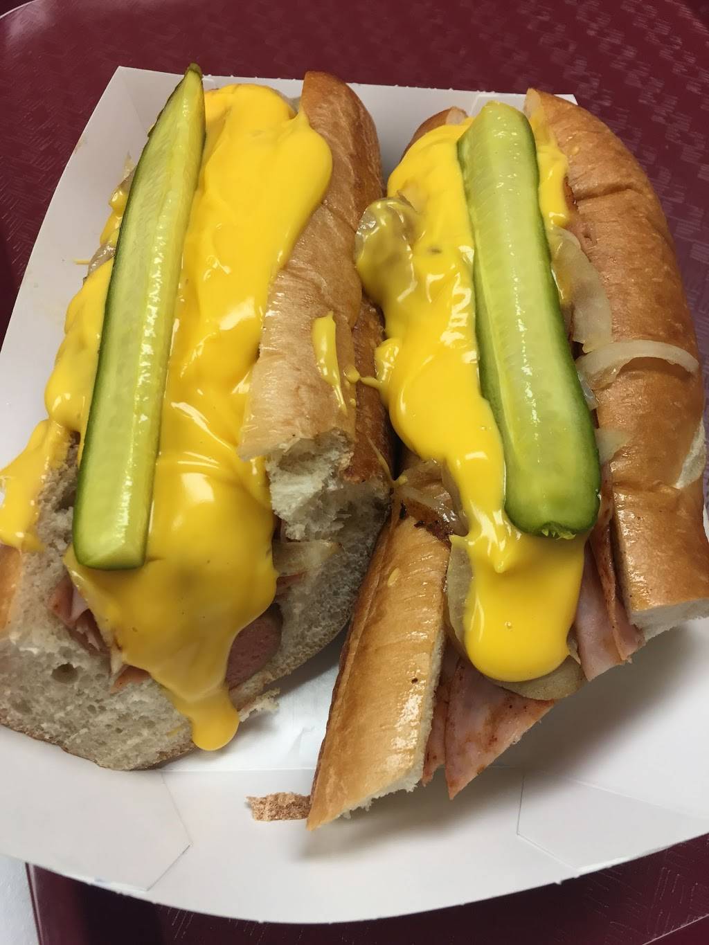 Crazy Dogs Grill | restaurant | 1720 N Bridge St, Chillicothe, OH 45601, USA | 7408516430 OR +1 740-851-6430