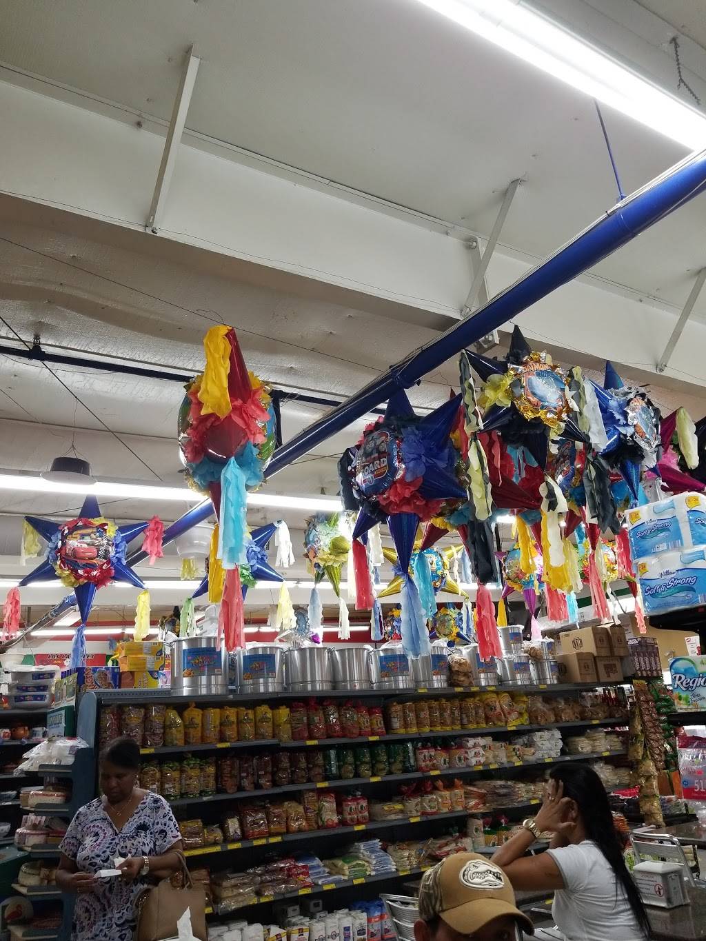 Los Laureles Supermarket | restaurant | 2424 Manatee Ave E, Bradenton, FL 34208, USA | 9417461199 OR +1 941-746-1199