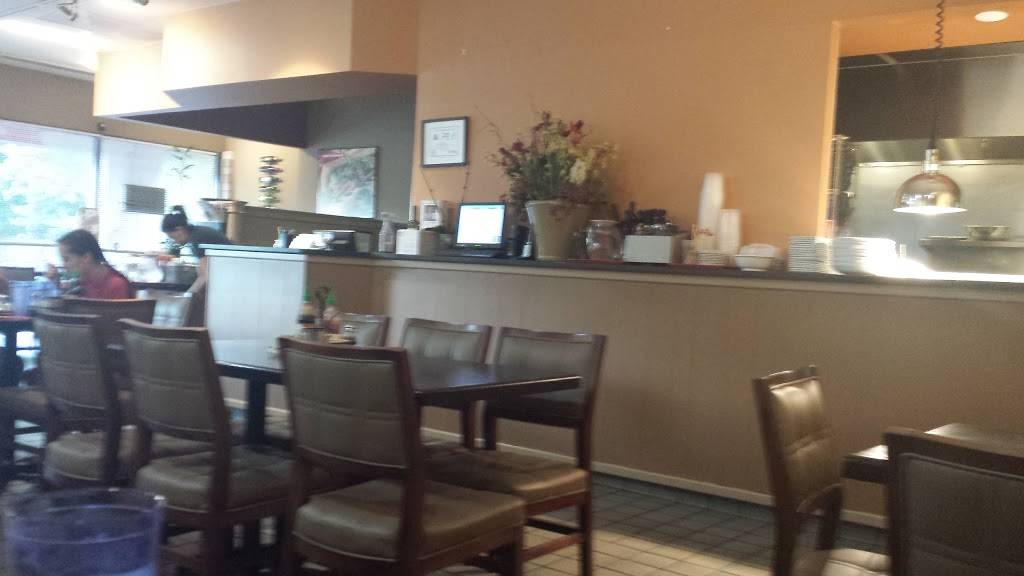 Wild Ginger Noodle Bar | restaurant | 1950 Hendersonville Rd #12, Asheville, NC 28803, USA | 8286762311 OR +1 828-676-2311