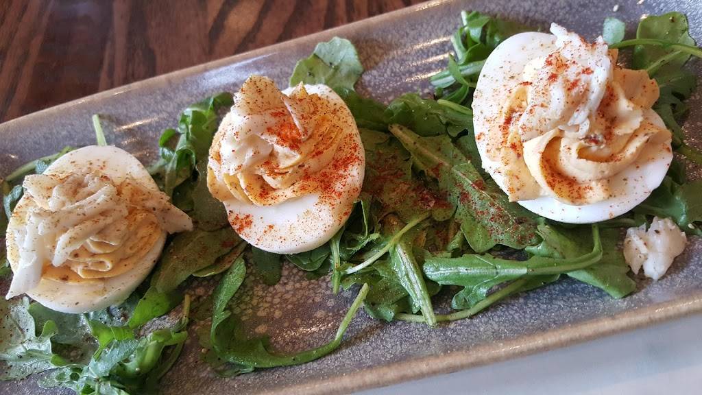 Copper Vine | restaurant | 1001 Poydras St, New Orleans, LA 70112, USA | 5042089535 OR +1 504-208-9535