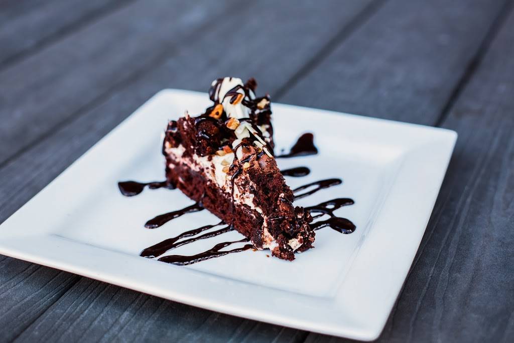 BTs Bar & Grill | restaurant | 3615 NW S River Dr, Miami, FL 33142, USA | 7863345457 OR +1 786-334-5457