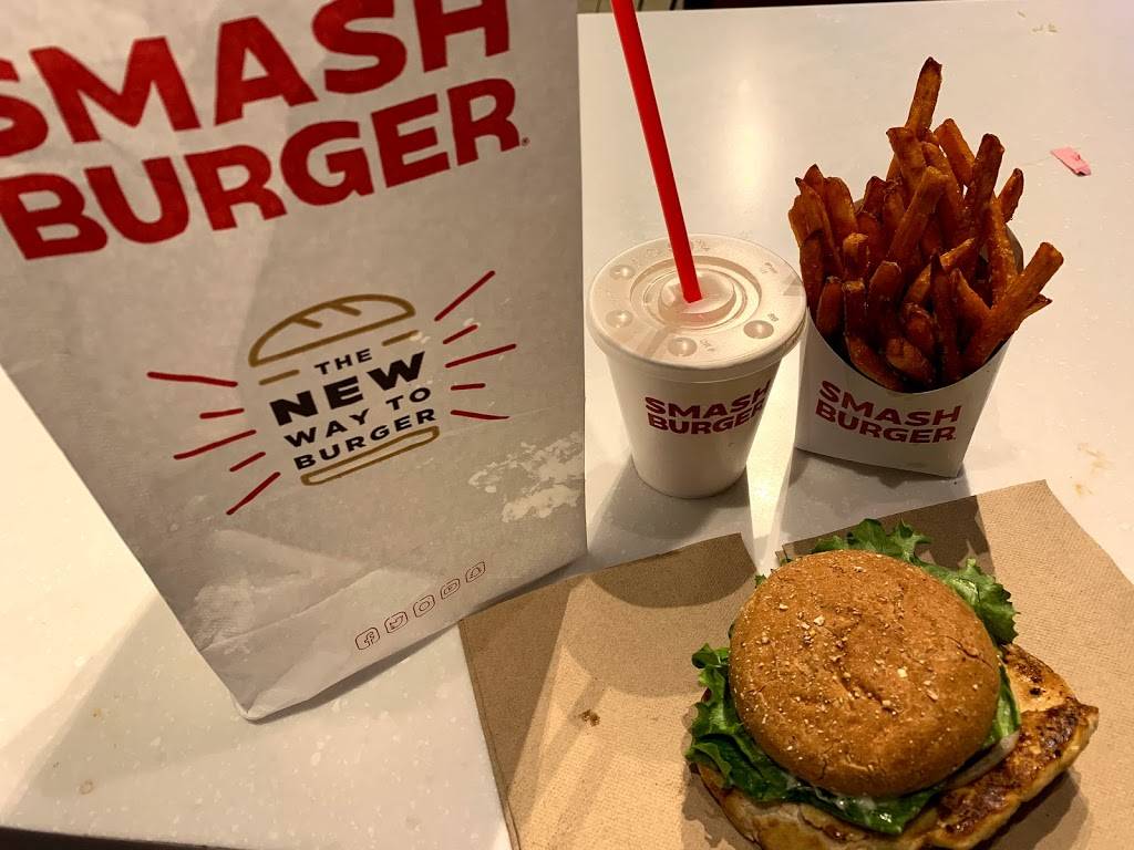 Smashburger | restaurant | 4 Aviation Cir, Arlington, VA 22202, USA | 7034133220 OR +1 703-413-3220