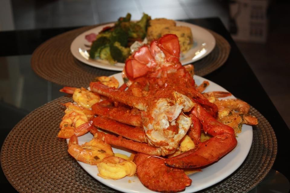 Joenise | restaurant | 294 Rogers Ave, Brooklyn, NY 11225, USA | 7186187048 OR +1 718-618-7048