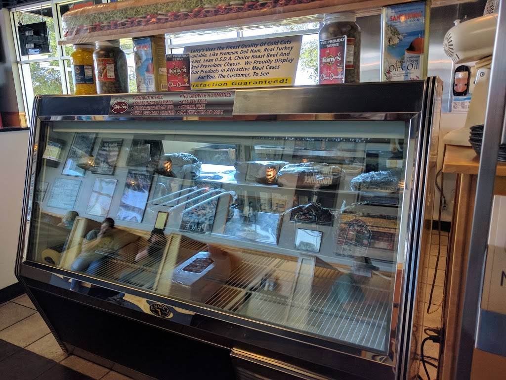 Larrys Giant Subs | meal takeaway | 320 Hyde Park Commons, Brunswick, GA 31523, USA | 9122671871 OR +1 912-267-1871