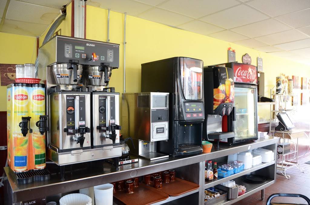 Nicks Restaurant | restaurant | 2130 Broadway St, Anderson, IN 46012, USA | 7656428066 OR +1 765-642-8066