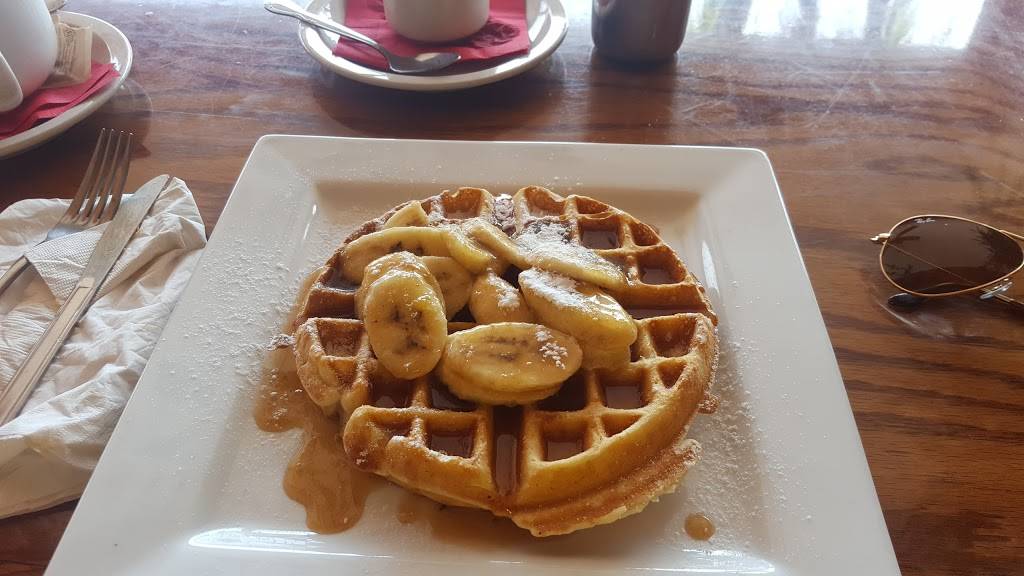 Chill Restaurant & Bar | restaurant | 357 Corey Ave, St Pete Beach, FL 33706, USA | 7273602445 OR +1 727-360-2445