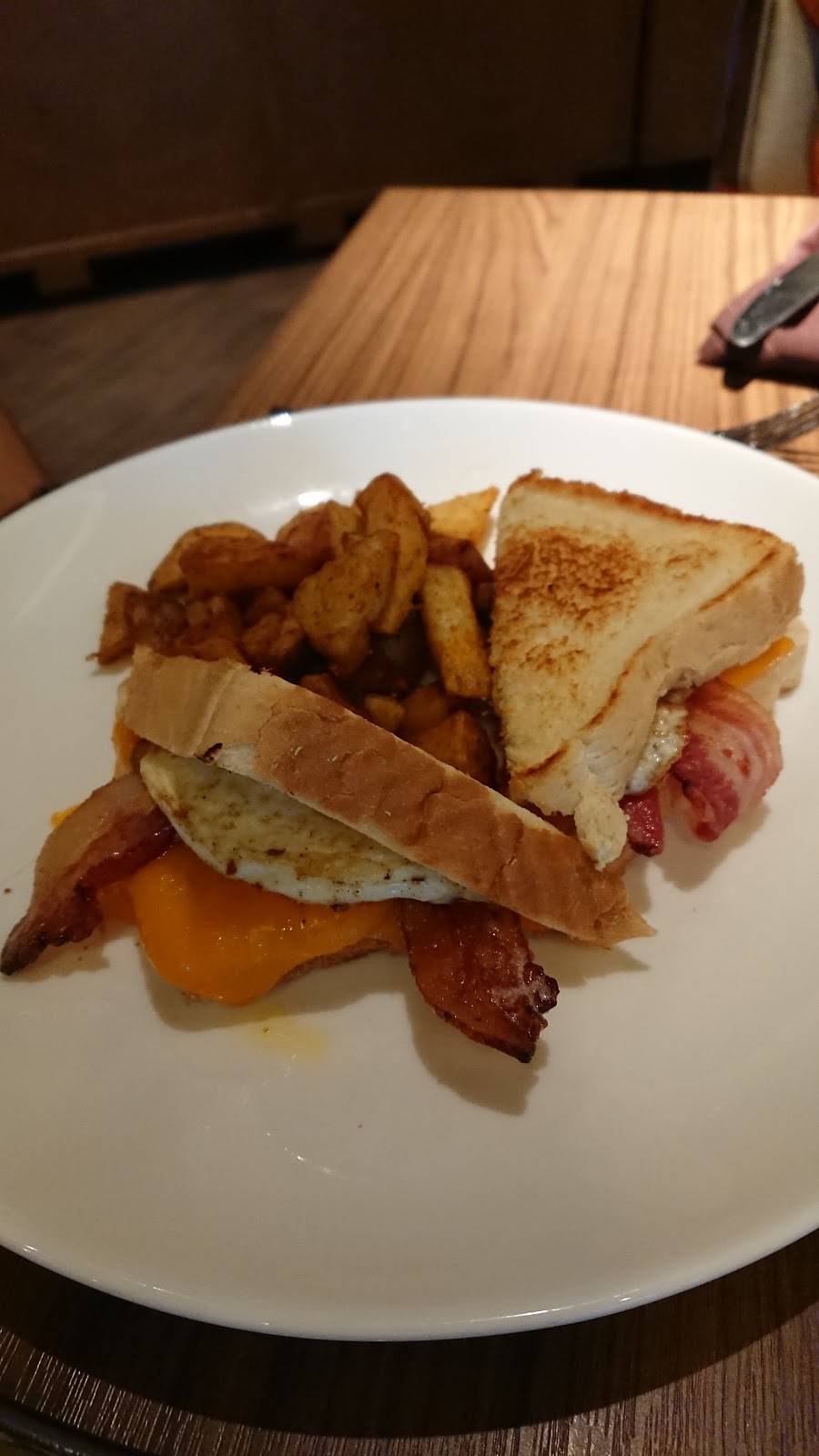 Deltas Kitchen | restaurant | 3600 Elvis Presley Blvd, Memphis, TN 38116, USA | 9014433000 OR +1 901-443-3000