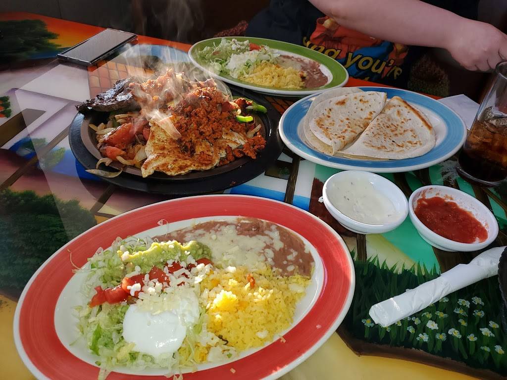 El Lorito Mexican Grill | restaurant | 502 Blake Rd N, Hopkins, MN 55343, USA | 9522174992 OR +1 952-217-4992