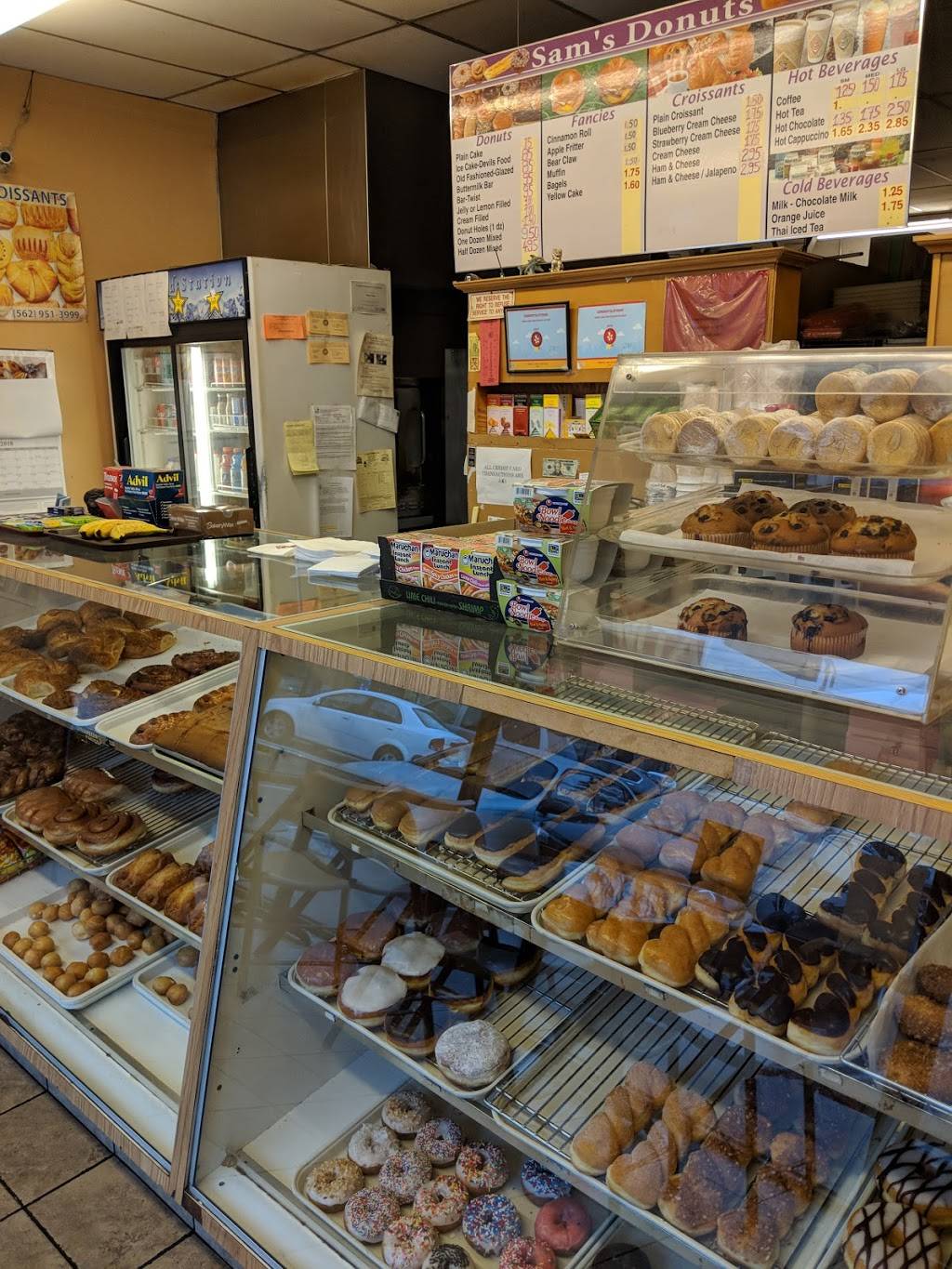 Sams Donuts | restaurant | 2641 N Grand Ave, Santa Ana, CA 92705, USA | 7143862240 OR +1 714-386-2240