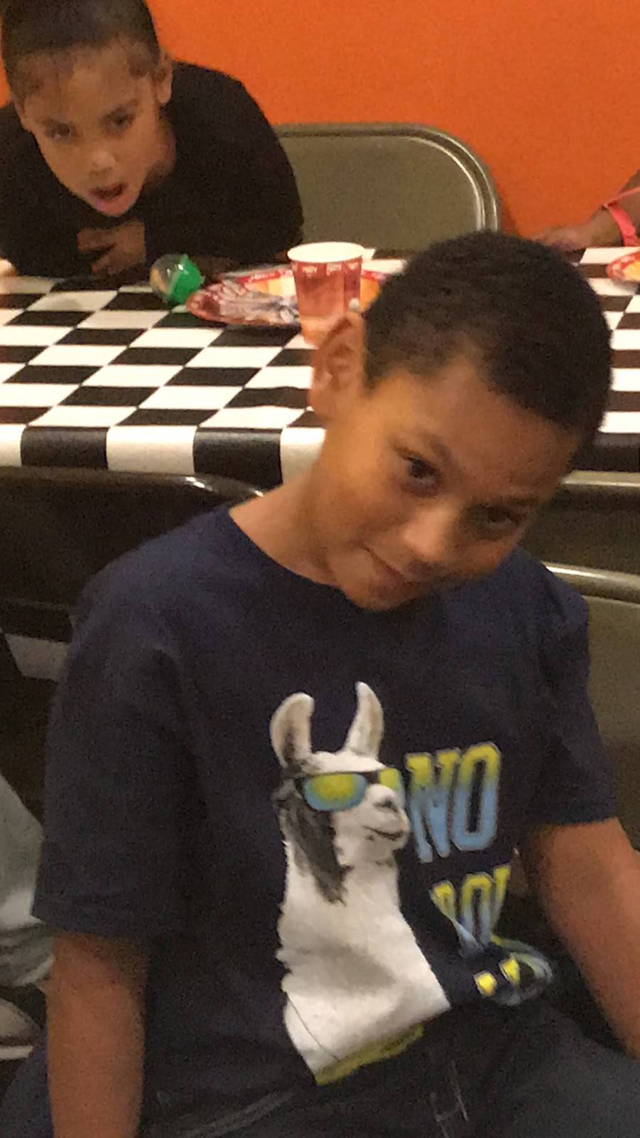 Mouse Trap Bowling Alley | night club | 2051 Dennisville-Petersburg Rd, Woodbine, NJ 08270, USA | 6098612695 OR +1 609-861-2695