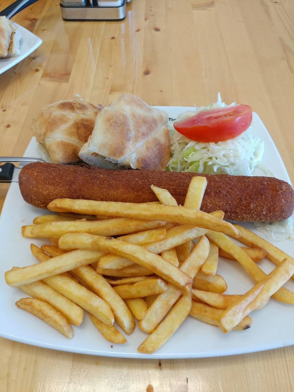 Golden Flame | restaurant | 142 Hamilton Regional Rd 8, Stoney Creek, ON L8G 1C2, Canada | 9056644744 OR +1 905-664-4744