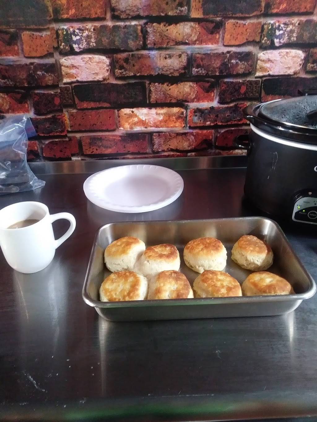 DiamondB Bar and Grill LLC | restaurant | 202 E 2nd St, Blackburn, MO 65321, USA | 6603860566 OR +1 660-386-0566