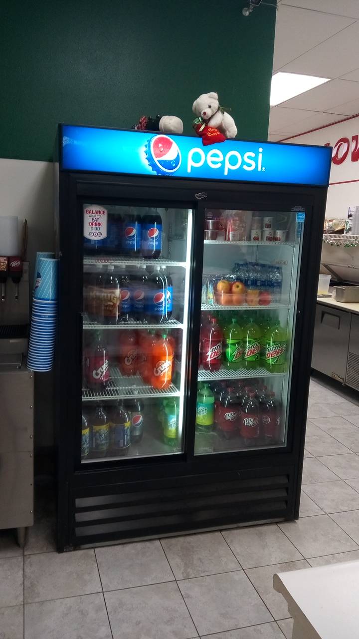 Romeos Pizza & Sandwiches | restaurant | 428 W Shaw Ave, Clovis, CA 93612, USA | 5593234505 OR +1 559-323-4505