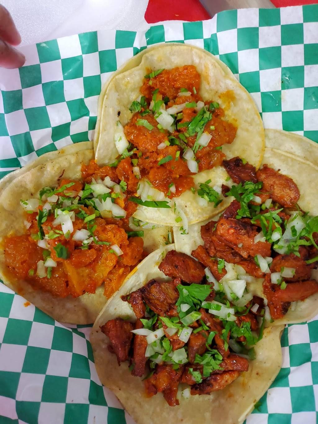Taco chundito food truck | restaurant | Hialeah, FL 33016, USA | 7869084464 OR +1 786-908-4464