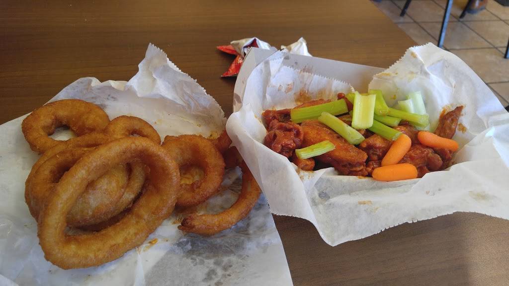 Supreme Hot Wings | meal takeaway | 1674 Whitten Rd #102, Memphis, TN 38134, USA | 9013730123 OR +1 901-373-0123