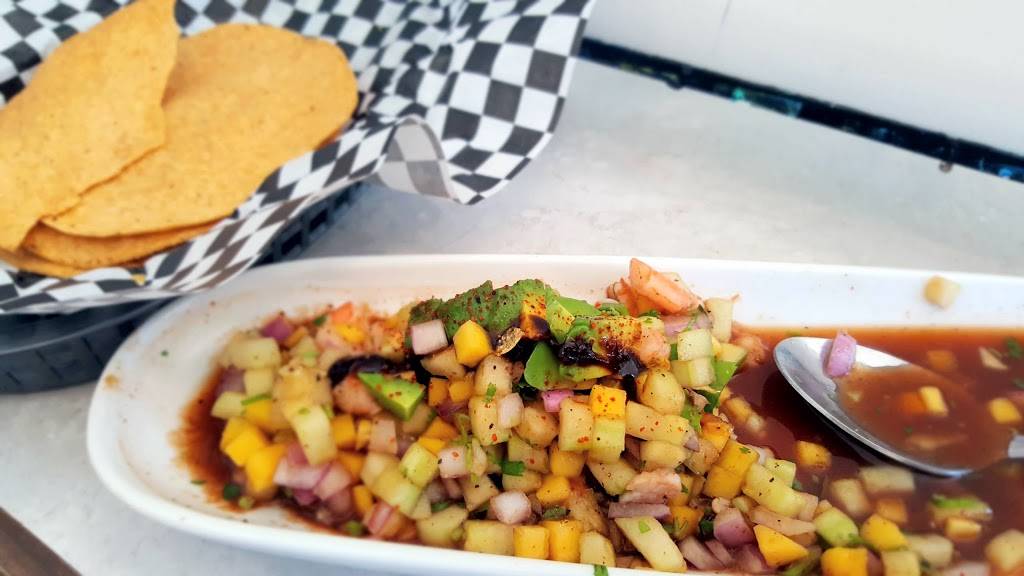 VIX Seafood & Sushi | restaurant | 7588 Monterey Rd, Gilroy, CA 95020, USA | 4086486797 OR +1 408-648-6797