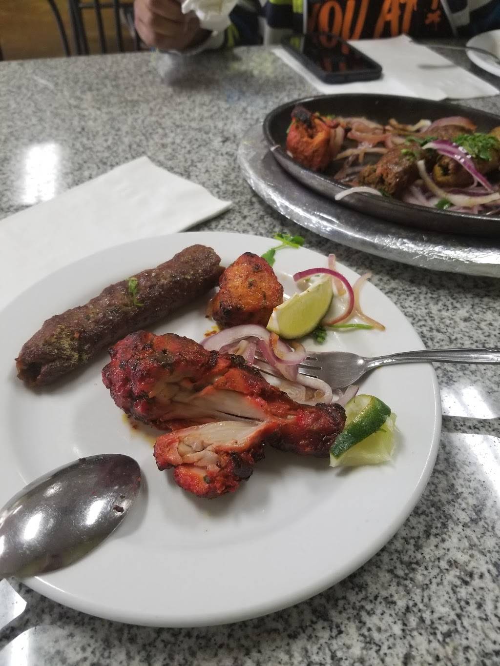 Mumbai Grill | restaurant | 916 E Main St, Greenwood, IN 46143, USA | 3178823333 OR +1 317-882-3333