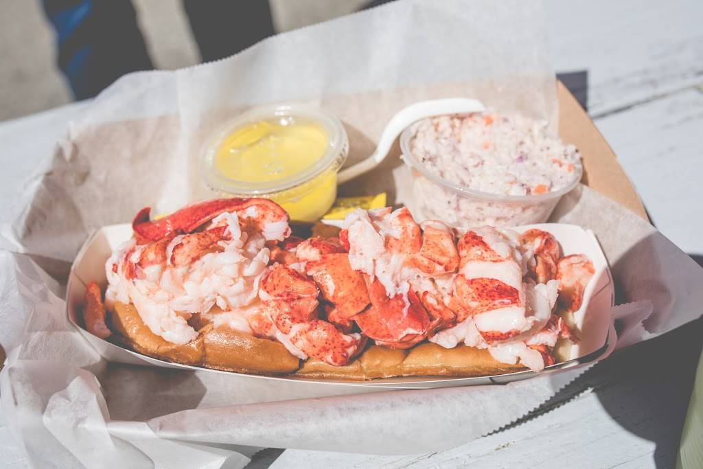 McLoons Lobster Shack | restaurant | 315 Island Rd, South Thomaston, ME 04858, USA | 2075931382 OR +1 207-593-1382