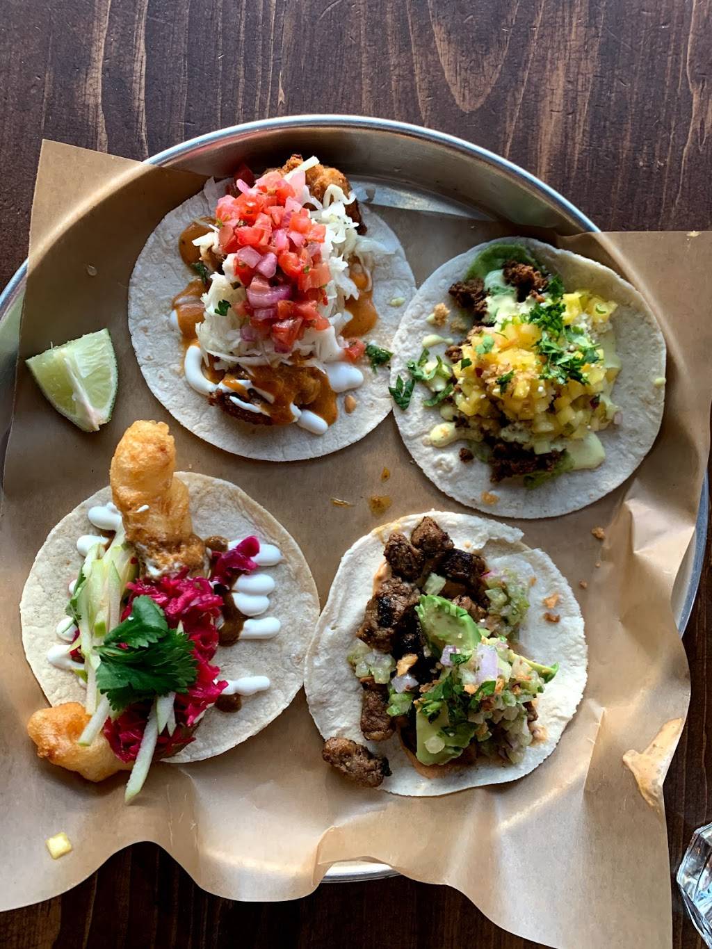 La Carnita | restaurant | 100 City Centre Dr, Mississauga, ON L5B 2C9, Canada | 9057661947 OR +1 905-766-1947