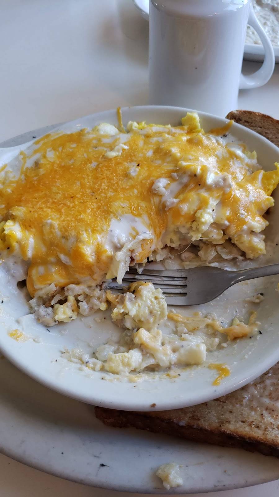 Piccadilly Lilly Airport Diner | restaurant | E2513 Co Rd JJ, Spring Green, WI 53588, USA | 6085833318 OR +1 608-583-3318