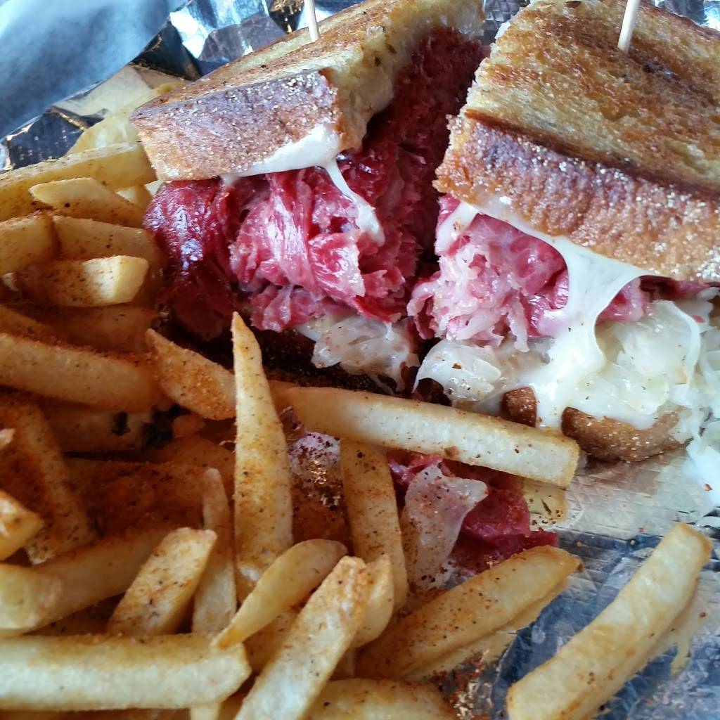 Nicks Gyros | restaurant | 8764 Mentor Ave, Mentor, OH 44060, USA | 4409745138 OR +1 440-974-5138