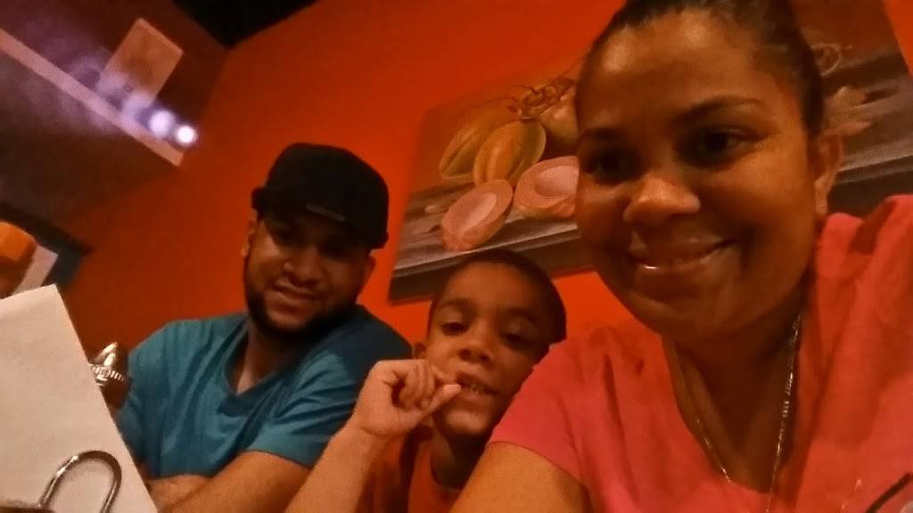 Grandes Chimis | restaurant | 592 Essex St, Lawrence, MA 01840, USA | 9782084620 OR +1 978-208-4620