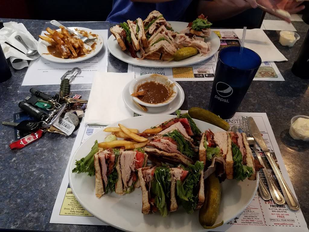 Lyndon Diner | restaurant | 1353 Kenneth Rd, York, PA 17404, USA | 7176995523 OR +1 717-699-5523