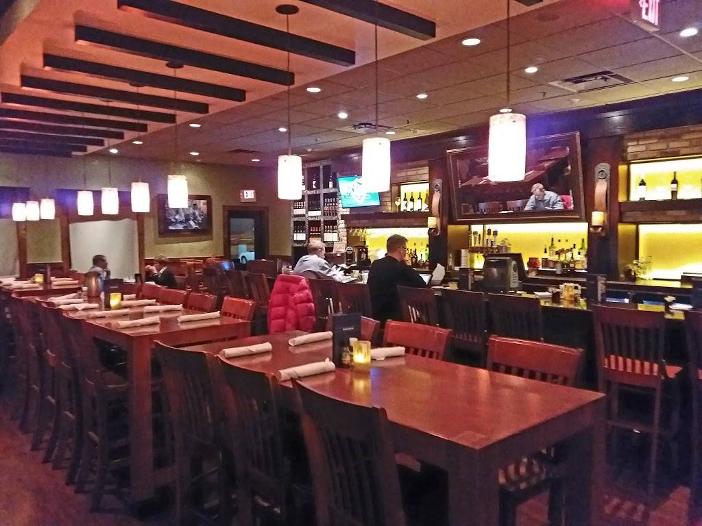 Carrabbas Italian Grill | restaurant | 6560 Strip Ave NW, Canton, OH 44720, USA | 3309662426 OR +1 330-966-2426