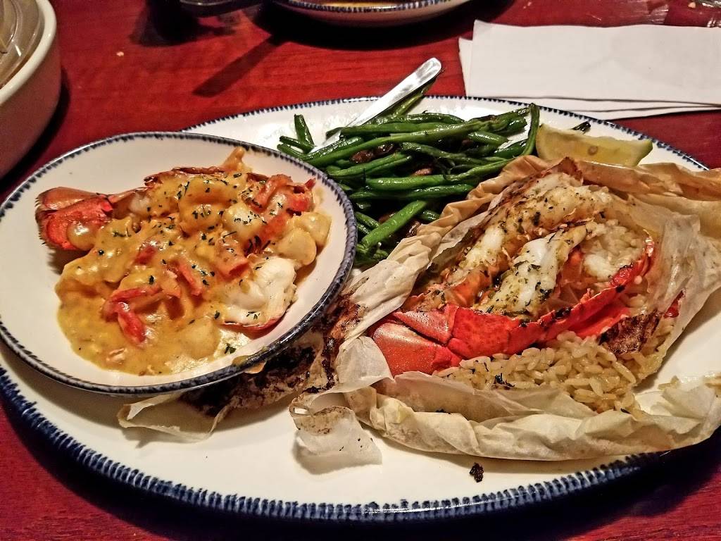 Red Lobster | restaurant | 6575 Tecumseh Rd E, Windsor, ON N8T 1E7, Canada | 5199487677 OR +1 519-948-7677