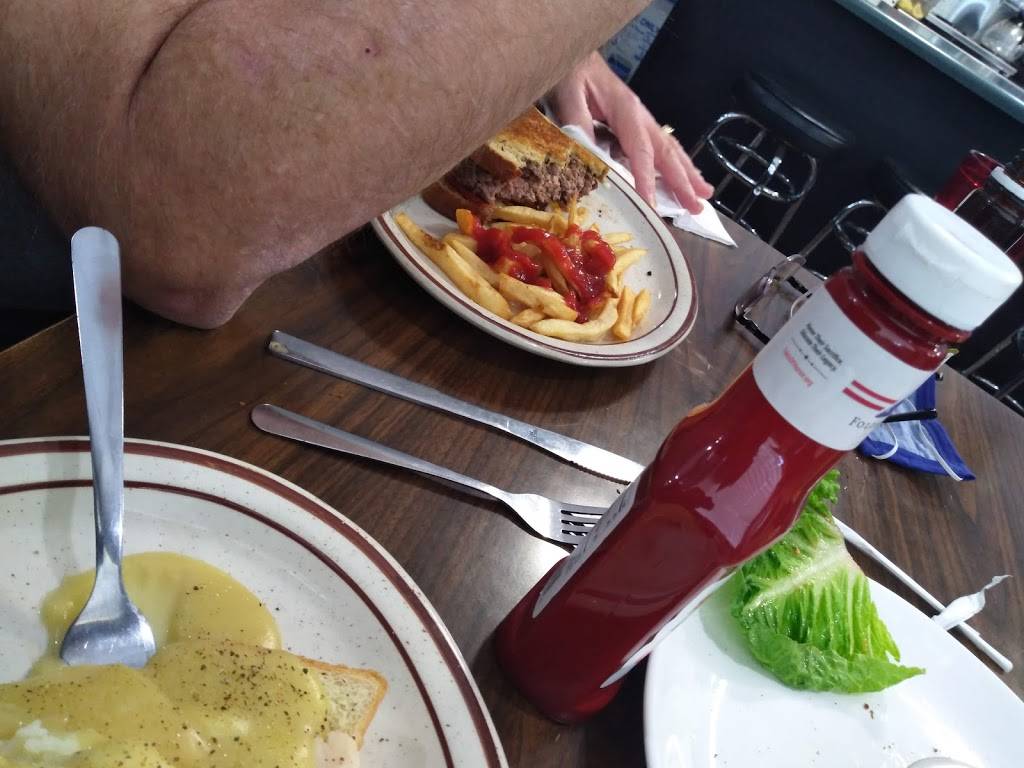 Joes Pancake House | restaurant | 122 Sweetland Ave, Tipton, IN 46072, USA | 7654080267 OR +1 765-408-0267