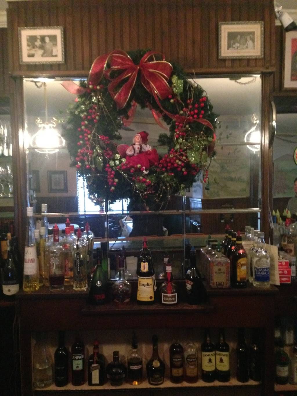 Russells | restaurant | 1918 Ash St, Scranton, PA 18510, USA | 5709618949 OR +1 570-961-8949