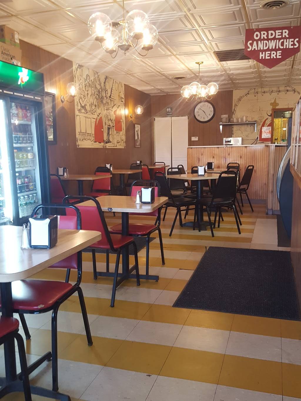 Little King Sandwich Shop | meal takeaway | 1951 NJ-33, Trenton, NJ 08690, USA | 6095861310 OR +1 609-586-1310